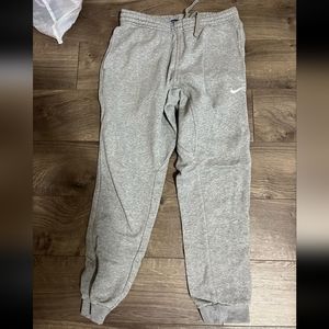 Nike sweatpants grey
